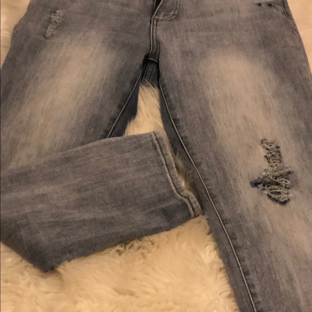 Jeans - Picture 2 of 3